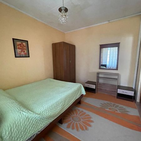 Family Guest House Cholpon-Ata Εξωτερικό φωτογραφία