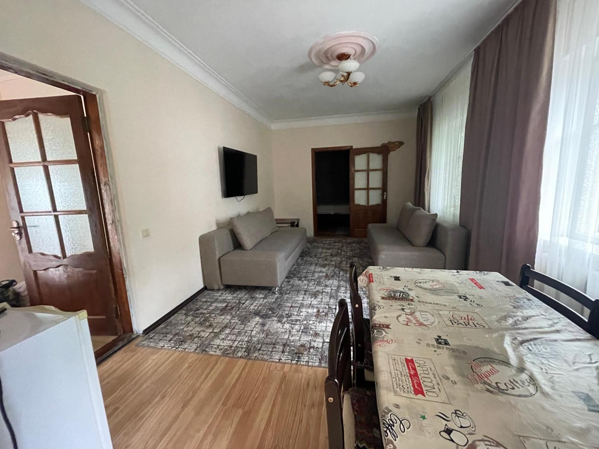 Family Guest House Cholpon-Ata Εξωτερικό φωτογραφία